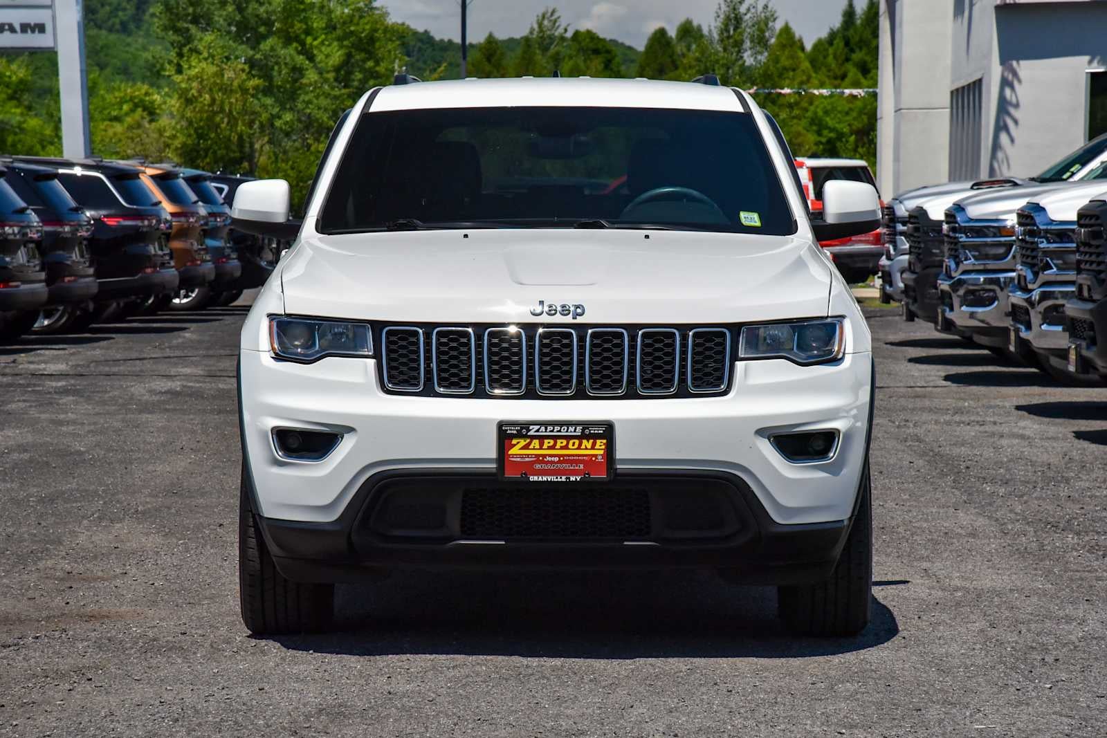 2017 Jeep Grand Cherokee Laredo