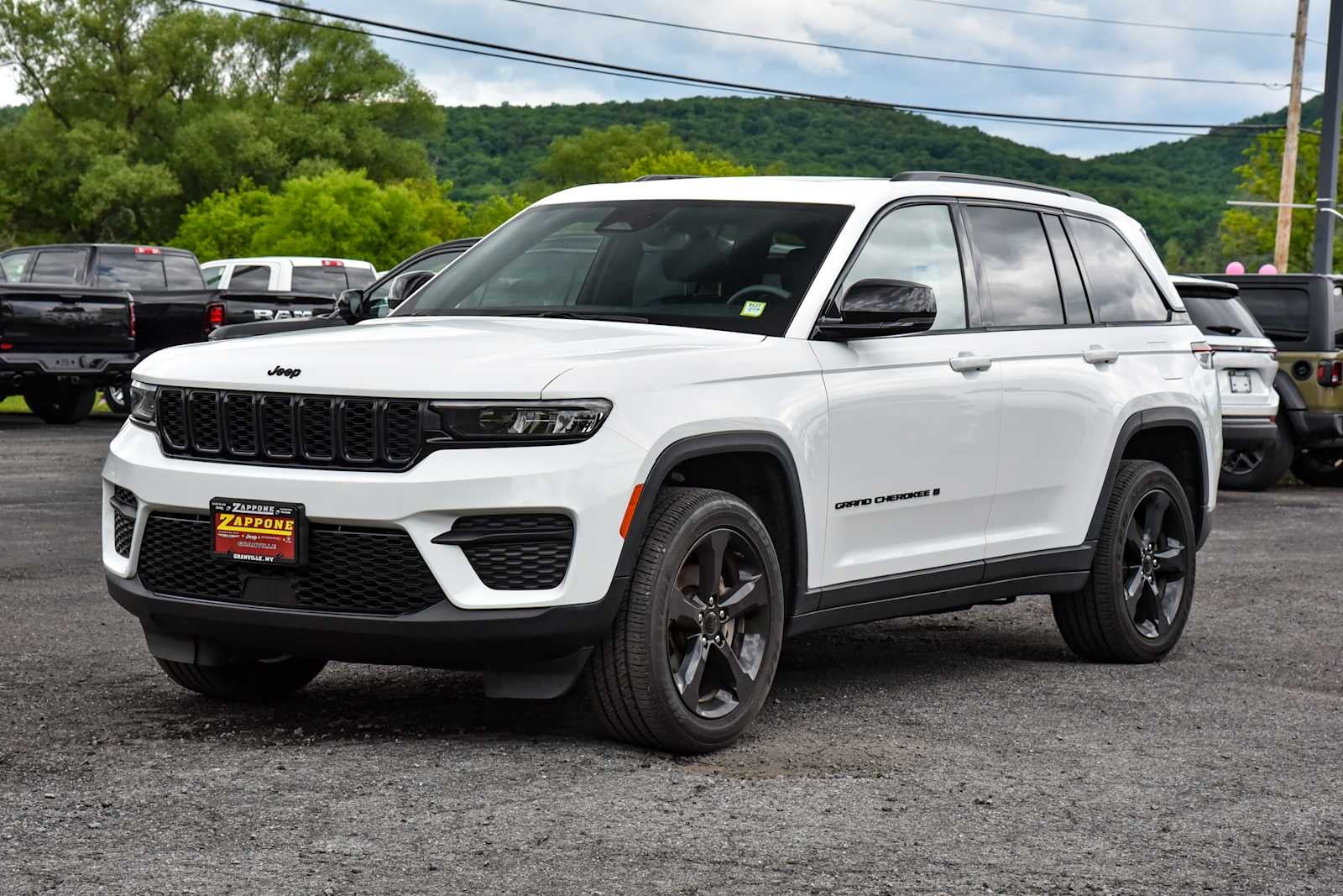 2023 Jeep Grand Cherokee Altitude