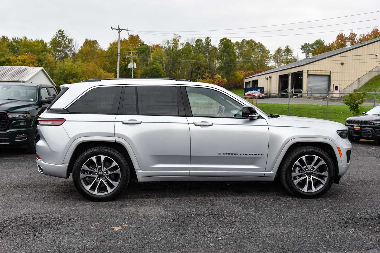 2023 Jeep Grand Cherokee 4xe Overland
