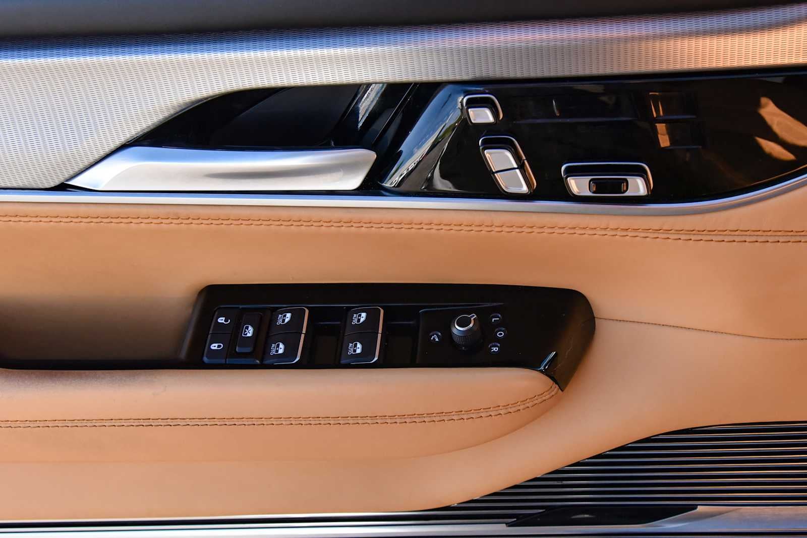 2023 Jeep Grand Wagoneer Series III