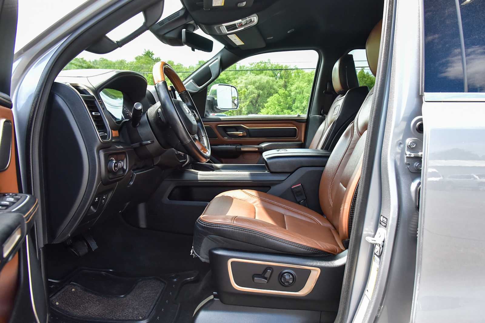 2022 RAM 1500 Longhorn