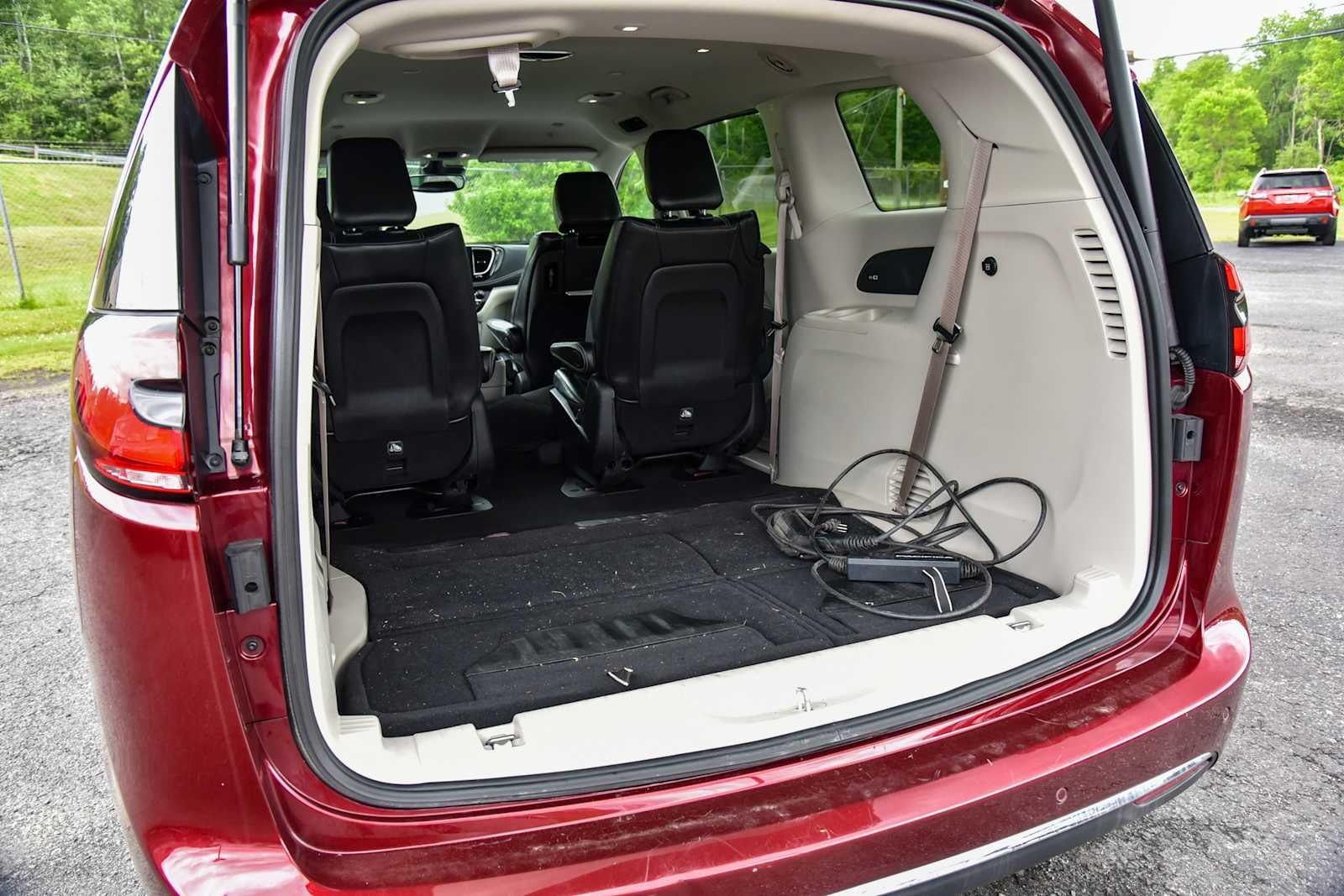 2023 Chrysler Pacifica Hybrid Touring L