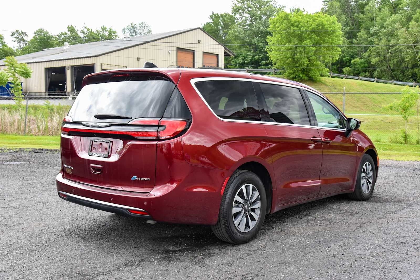 2023 Chrysler Pacifica Hybrid Touring L
