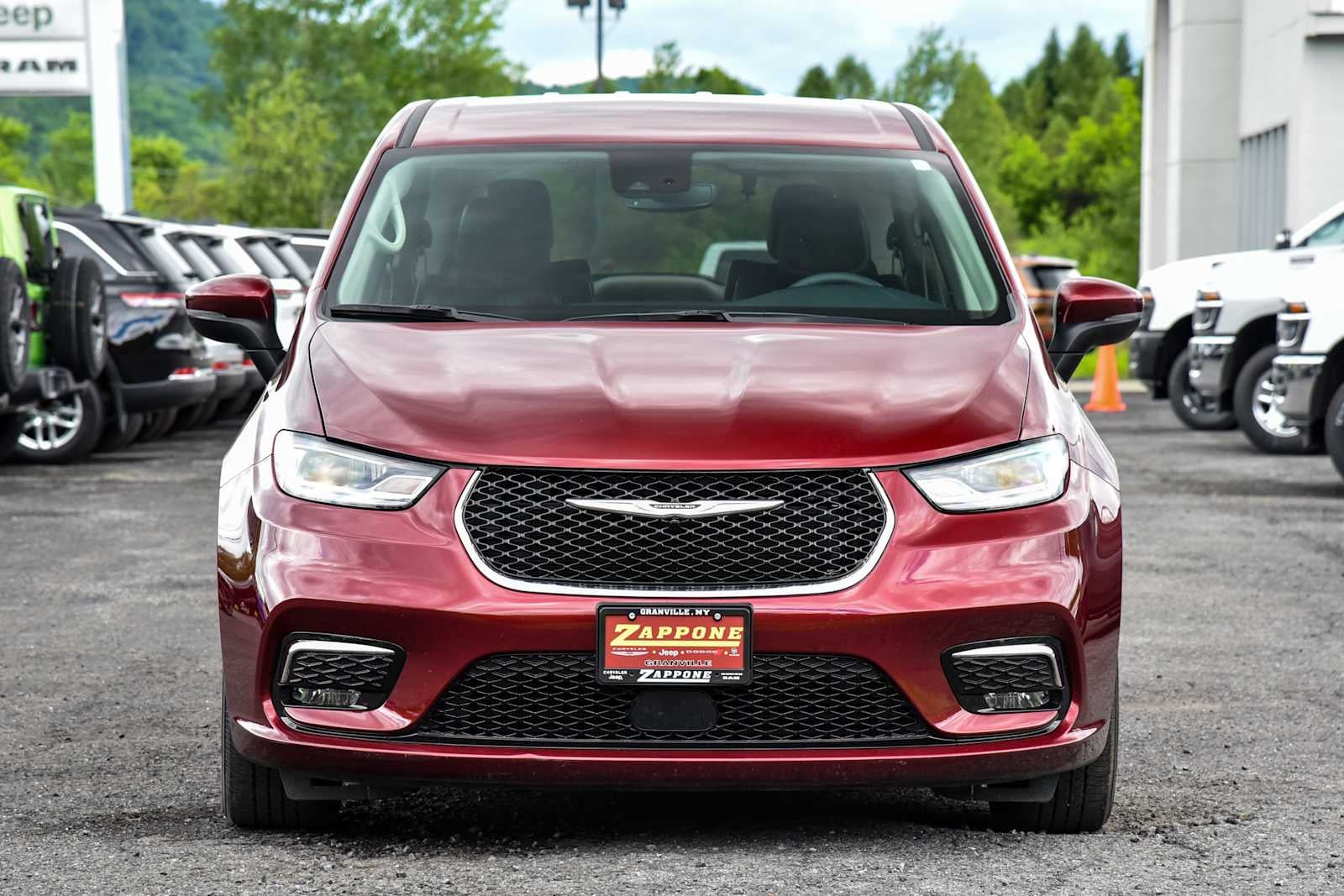 2023 Chrysler Pacifica Hybrid Touring L
