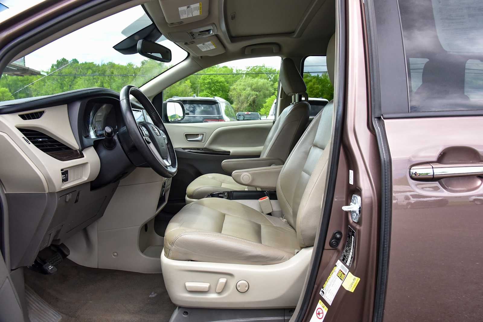 2018 Toyota Sienna XLE Premium
