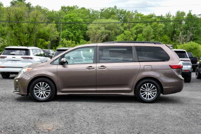 2018 Toyota Sienna XLE Premium
