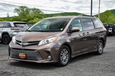 2018 Toyota Sienna XLE Premium